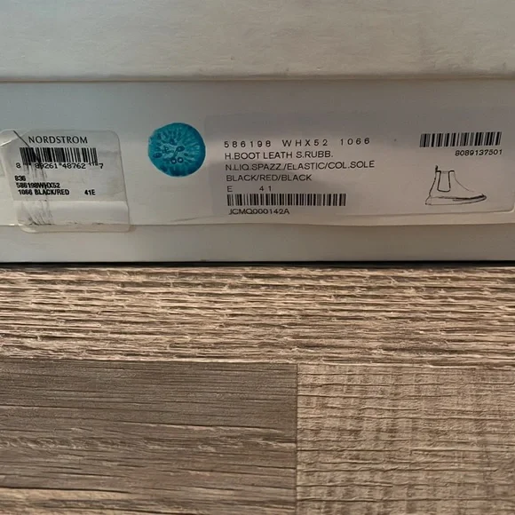 Alexander McQueen Chelsea boot - Picture 7 of 8